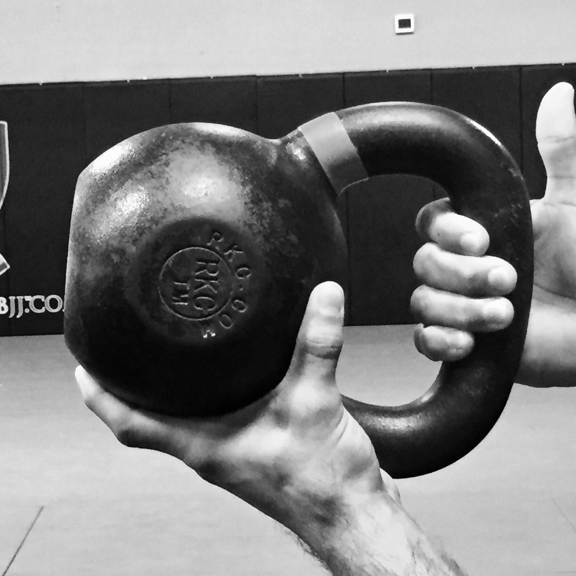 Kettlebell Beginner’s Guide: How to Grip a Kettlebell Part 2